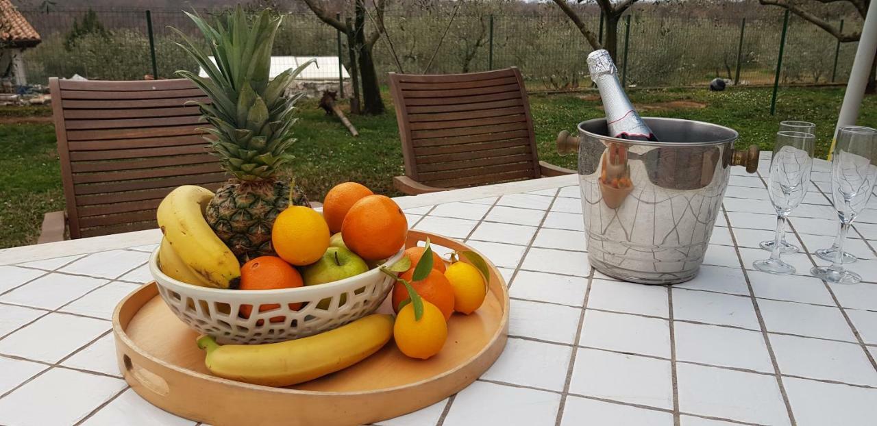 Вилла Casa Istria Буйе Экстерьер фото