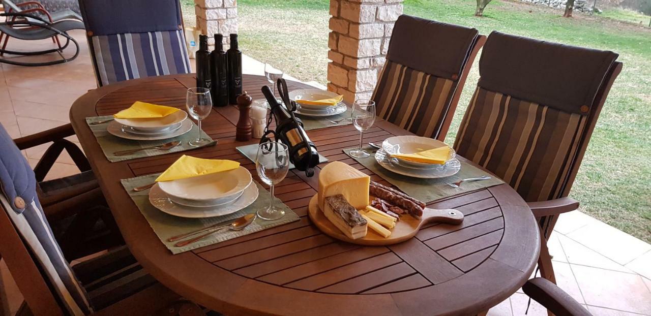 Вилла Casa Istria Буйе Экстерьер фото